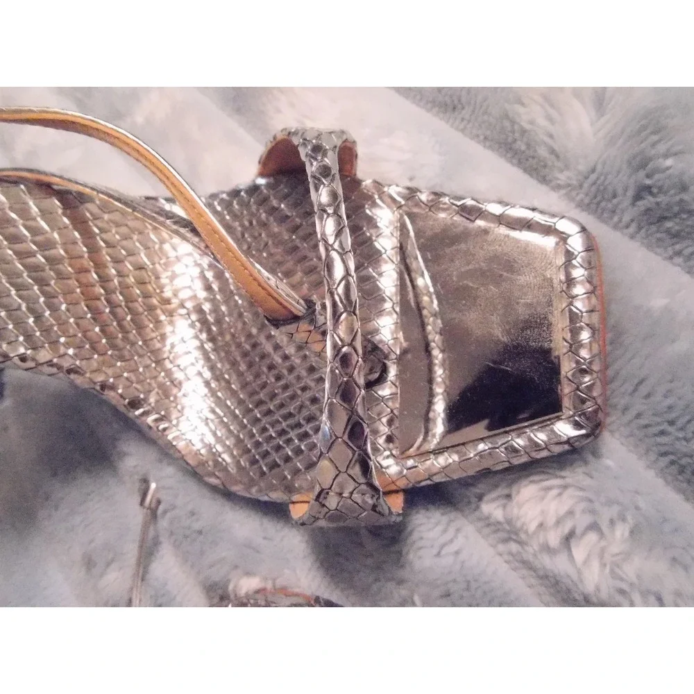 SCHUTZ Silver Metallic Snakeskin Square Toe Strappy Stiletto Heels Shoes 8.5 USA - Picture 2 of 8